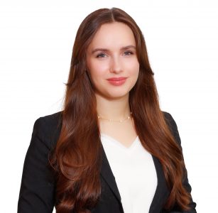 Headshot of Liz Sophie Semmos, Consultant, Grant Thornton